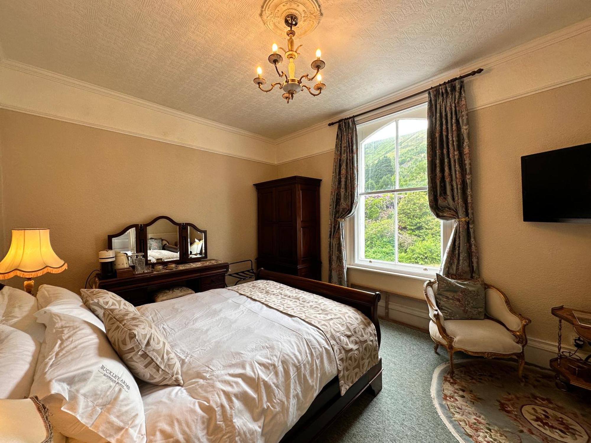 The Buckley Arms Hotell Dinas Mawddwy Exteriör bild